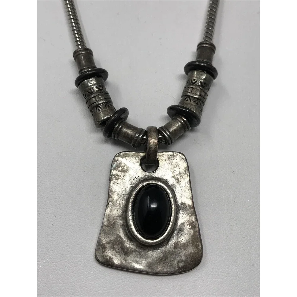 CHICO'S Pendant Necklace Hammered Silver Tone Metal Trapezoid w Black Oval